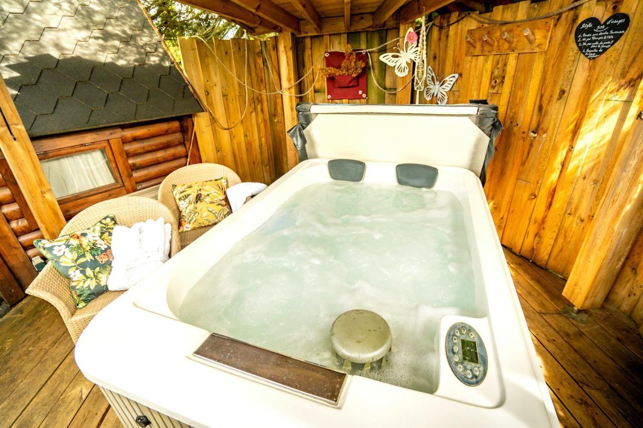 Le Bassin Du Tertre Bed & Breakfast Fronsac  Exterior photo