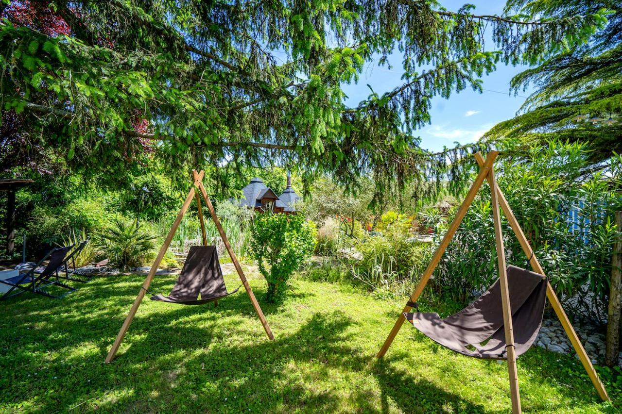 Le Bassin Du Tertre Bed & Breakfast Fronsac  Exterior photo