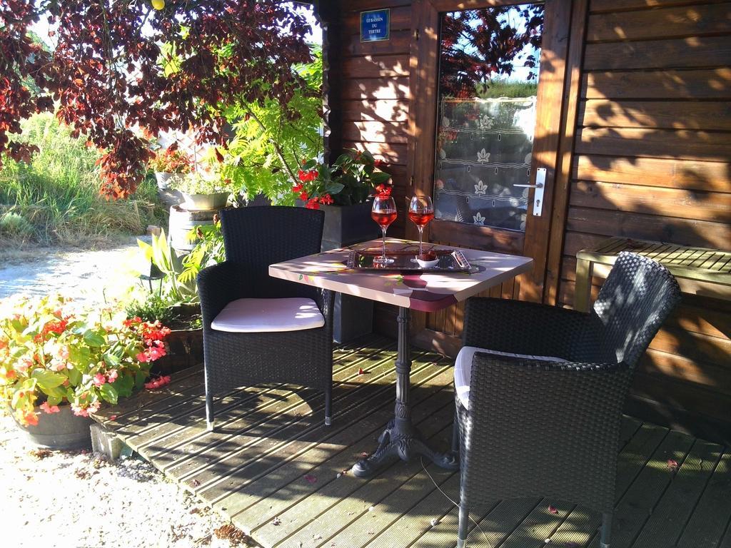Le Bassin Du Tertre Bed & Breakfast Fronsac  Room photo